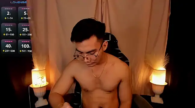 Snapshot of 000batman000 chatting on 02/06/25, 05:57 000batman000 online show from 02/06/25, 05:57