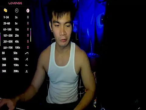 Snapshot of 000batman000 chatting on 02/20/26, 01:22 000batman000 online show from 02/20/26, 01:22