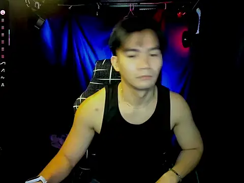 000batman000 online show from 06/18/26, 09:58
