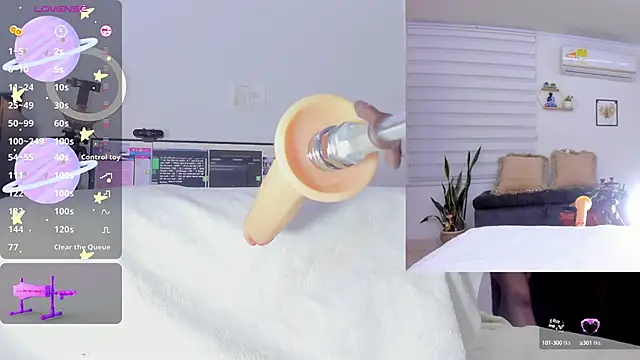 sofi velez online show from 03/12/25, 01:25