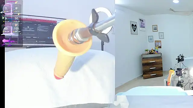 sofi velez online show from 10/02/25, 05:20