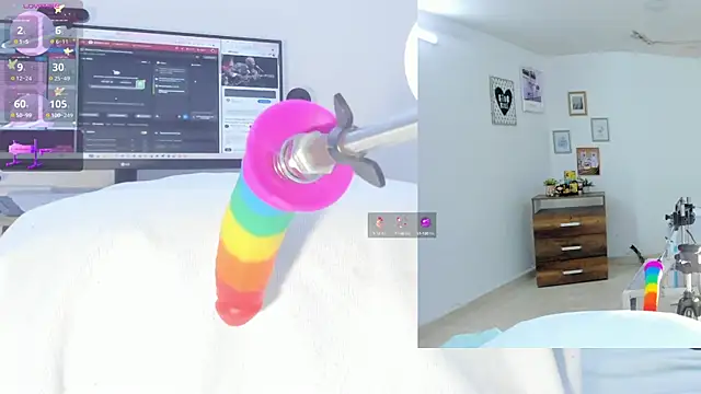 sofi velez online show from 10/04/25, 05:22