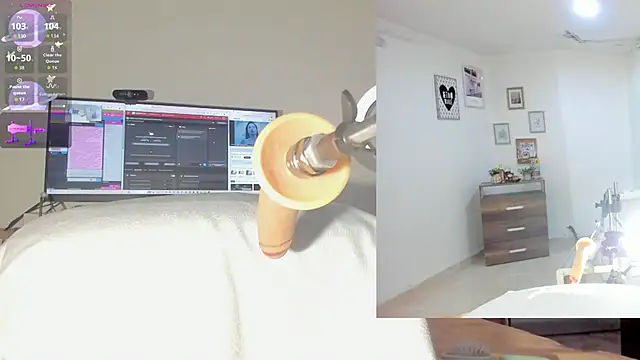 sofi velez online show from 10/13/25, 05:24