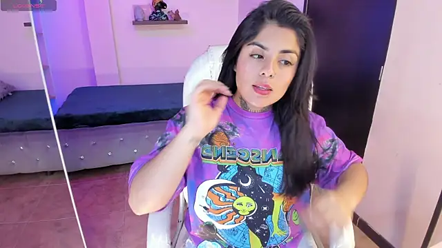 Snapshot of Catalinaa_martinez chatting on 01/26/25, 08:13 Catalinaa martinez online show from 01/26/25, 08:13