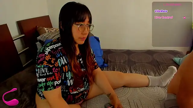 Snapshot of harry_onli chatting on 03/30/26, 05:47 harry onli online show from 03/30/26, 05:47