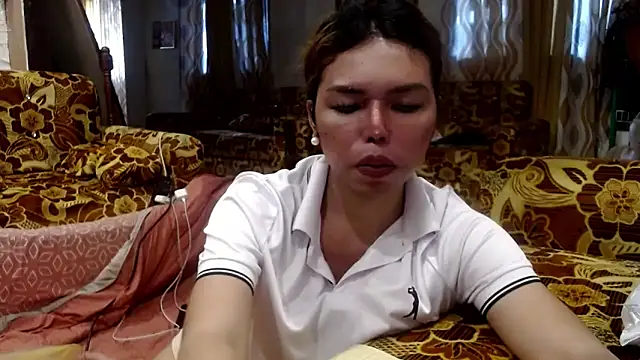 Snapshot of alondra_marie23 chatting on 07/02/26, 06:08 alondra marie23 online show from 07/02/26, 06:08