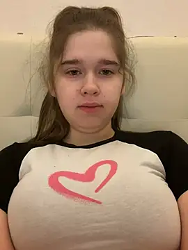 Snapshot of HornyGirlH chatting on 03/15/25, 10:33 HornyGirlH online show from 03/15/25, 10:33