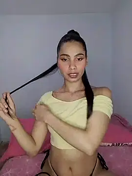 Snapshot of iamemmablake chatting on 05/09/26, 01:11 iamemmablake online show from 05/09/26, 01:11