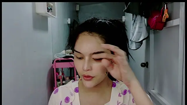Snapshot of ellestellar chatting on 07/19/26, 09:02 ellestellar online show from 07/19/26, 09:02