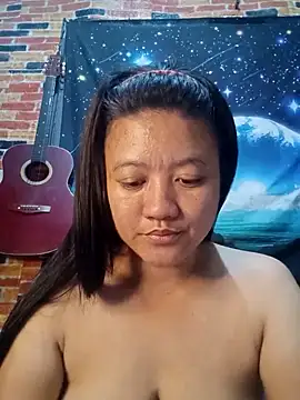 Snapshot of Urchanel chatting on 03/01/25, 02:37 Urchanel online show from 03/01/25, 02:37