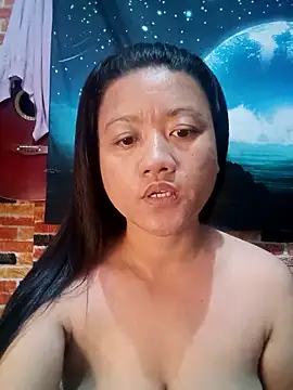 Snapshot of Urchanel chatting on 03/13/25, 12:37 Urchanel online show from 03/13/25, 12:37