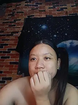 Snapshot of Urchanel chatting on 06/06/26, 12:32 Urchanel online show from 06/06/26, 12:32
