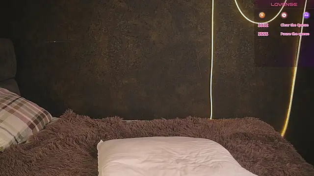 LinoAdaro online show from 11/21/25, 04:44