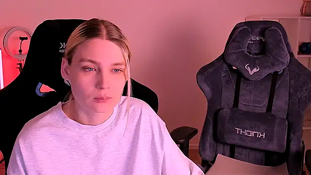 hotblonds online show from 12/13/24, 04:22