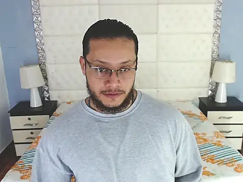 WilliamJhons online show from 03/13/25, 09:37