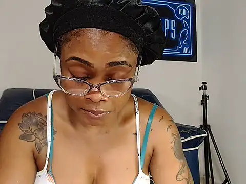 Snapshot of alexiaao9 chatting on 06/07/26, 02:59 alexiaao9 online show from 06/07/26, 02:59