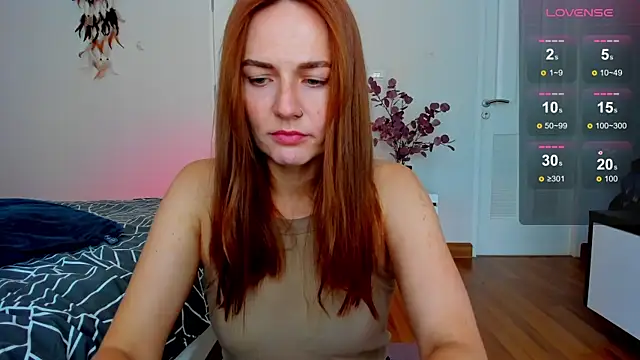 Snapshot of BritneyHall chatting on 01/05/25, 06:56 BritneyHall online show from 01/05/25, 06:56