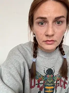 Snapshot of BritneyHall chatting on 10/16/25, 07:20 BritneyHall online show from 10/16/25, 07:20