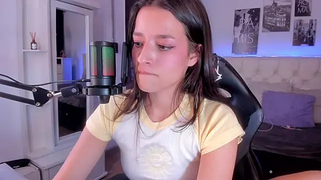 Amaia Daniells online show from 02/04/25, 07:07