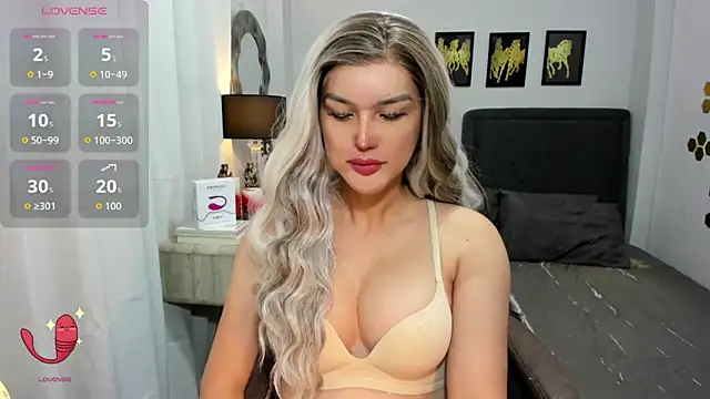 Snapshot of TwilightMistress69 chatting on 11/14/25, 04:00 TwilightMistress69 online show from 11/14/25, 04:00