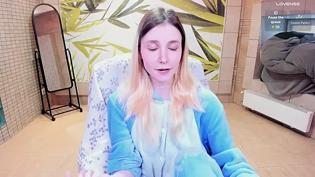 fleximona online show from 04/18/26, 09:35