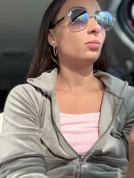 YOUR-KARINA online show from 12/19/24, 06:34