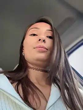 YOUR-KARINA online show from 12/29/24, 09:06