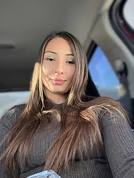 YOUR-KARINA online show from 01/10/25, 04:12