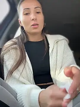 YOUR-KARINA online show from 02/20/25, 09:33