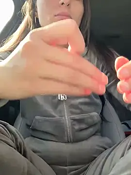 YOUR-KARINA online show from 03/04/25, 07:30