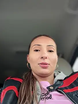 YOUR-KARINA online show from 03/16/25, 07:48