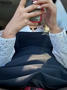 YOUR-KARINA online show from 03/28/26, 05:29