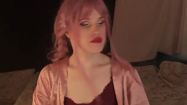 EffieMinki online show from 12/18/24, 07:41