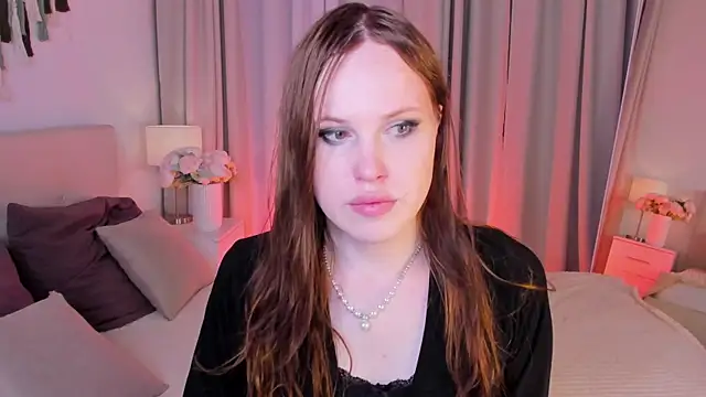 EffieMinki online show from 07/06/26, 09:17