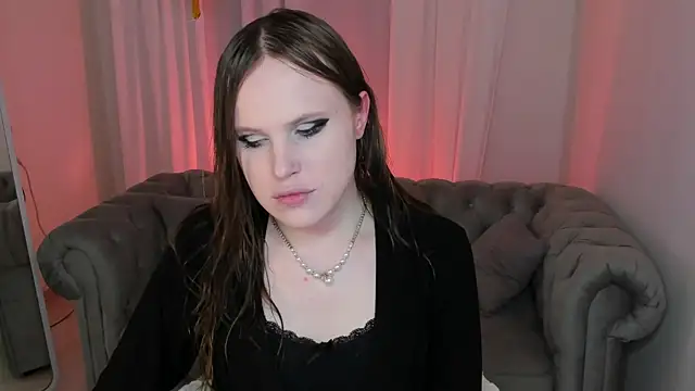 EffieMinki online show from 07/11/26, 10:22