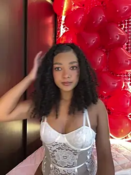 Snapshot of mariam_hill chatting on 02/13/25, 11:15 mariam hill online show from 02/13/25, 11:15