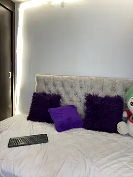 Snapshot of mariam_hill chatting on 02/15/25, 06:55 mariam hill online show from 02/15/25, 06:55