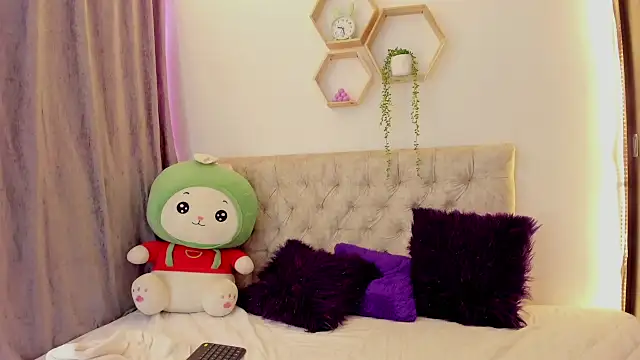 Snapshot of mariam_hill chatting on 03/03/25, 06:44 mariam hill online show from 03/03/25, 06:44