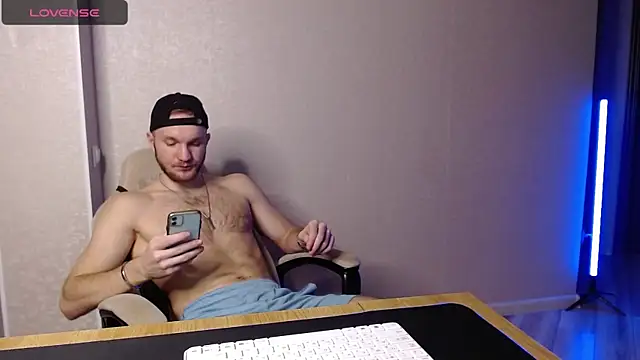 Toress1 online show from 02/19/25, 05:38