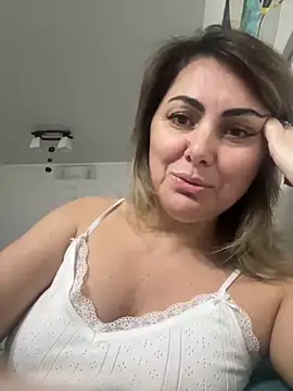 Snapshot of Emma_roqueen chatting on 01/07/25, 10:30 Emma roqueen online show from 01/07/25, 10:30