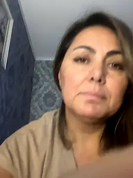 Snapshot of Emma_roqueen chatting on 10/30/25, 11:27 Emma roqueen online show from 10/30/25, 11:27