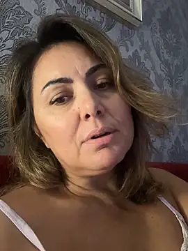 Snapshot of Emma_roqueen chatting on 11/09/25, 10:08 Emma roqueen online show from 11/09/25, 10:08