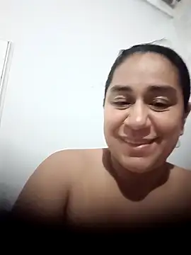 emiligrey  online show from 05/19/26, 10:32