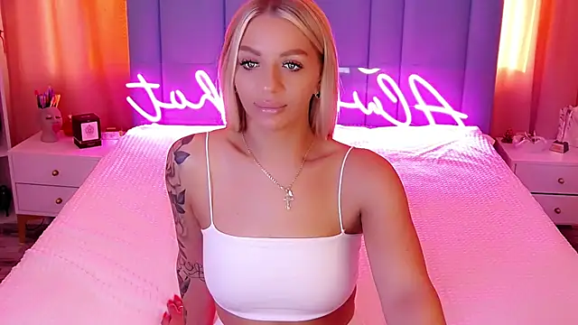 AllwaysHotJ online show from 12/26/24, 03:38