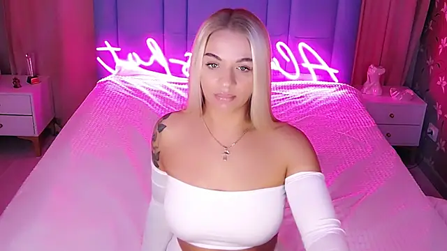 AllwaysHotJ online show from 11/26/25, 02:12