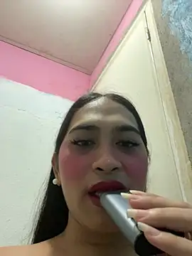 Snapshot of SandyMontero chatting on 07/20/26, 10:39 SandyMontero online show from 07/20/26, 10:39