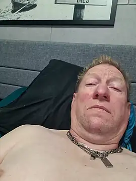 tomtom111111 online show from 09/09/25, 03:55