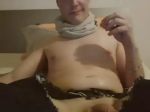 iluvhottenns online show from 03/10/25, 08:34