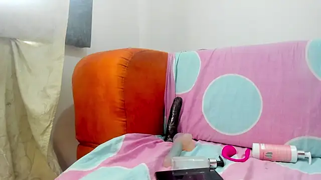 Snapshot of moana_taylor chatting on 12/17/24, 03:06 moana taylor online show from 12/17/24, 03:06