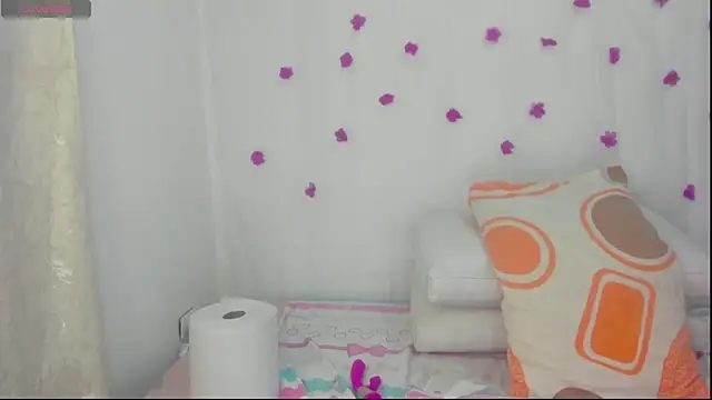 Snapshot of moana_taylor chatting on 10/02/25, 10:11 moana taylor online show from 10/02/25, 10:11